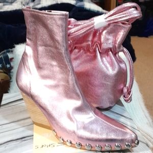 Free People Jeffrey Campbell pink metallic studded booties no bag $125
